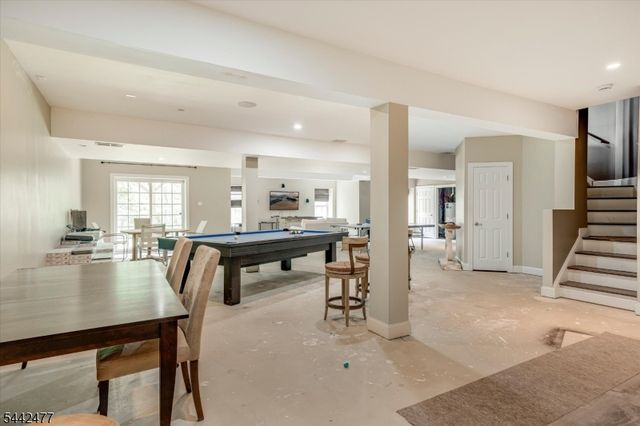 21 Whitbay Dr, West Orange Twp., NJ 07052
