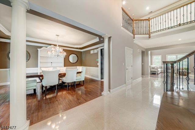 21 Whitbay Dr, West Orange Twp., NJ 07052