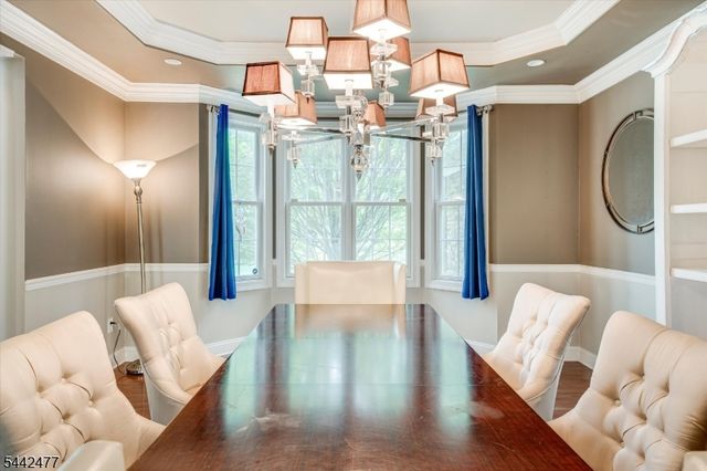 21 Whitbay Dr, West Orange Twp., NJ 07052