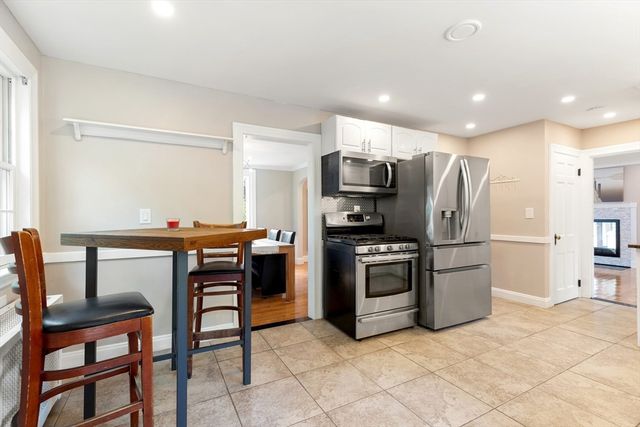 12 Powder House Rd Ext, Medford, MA 02155