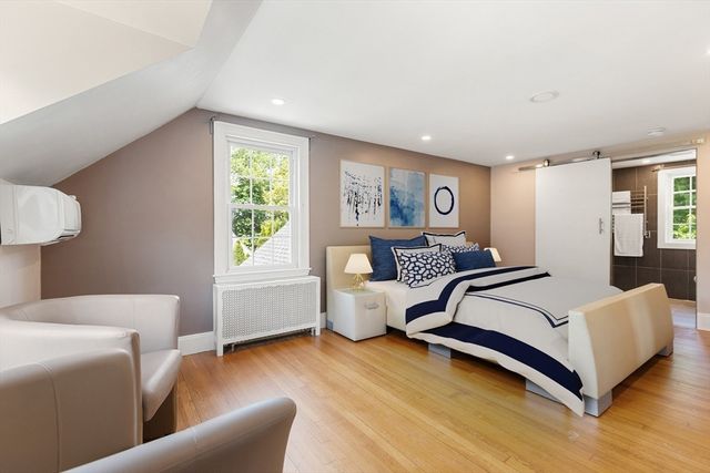 12 Powder House Rd Ext, Medford, MA 02155