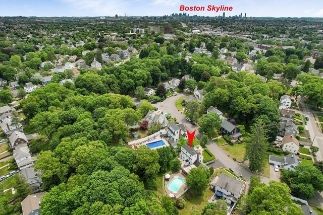 12 Powder House Rd Ext, Medford, MA 02155