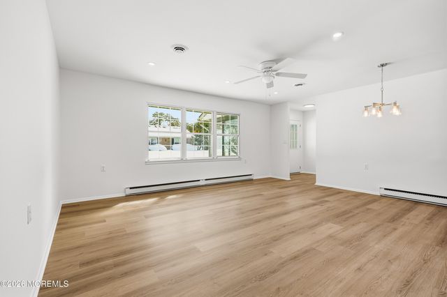 32B Buckingham Drive, Manchester, NJ 08759