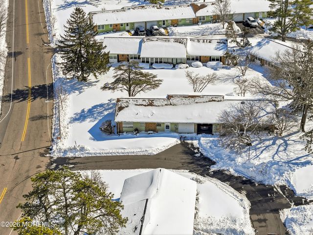 32B Buckingham Drive, Manchester, NJ 08759