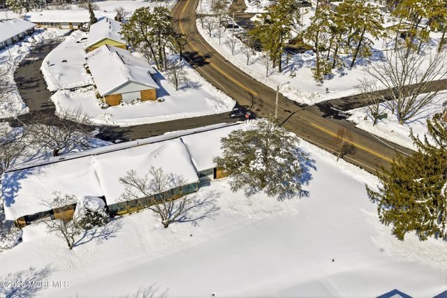 32B Buckingham Drive, Manchester, NJ 08759