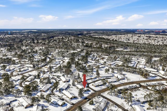 32B Buckingham Drive, Manchester, NJ 08759