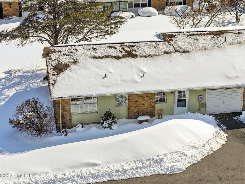 32B Buckingham Drive, Manchester, NJ 08759