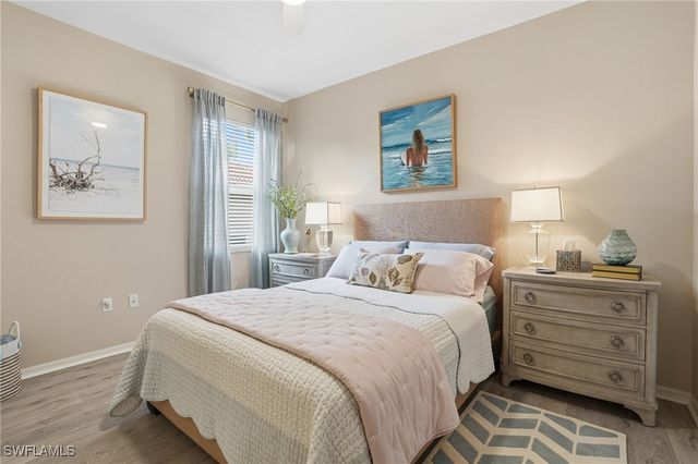 14282 Manchester DR, Naples, FL 34114