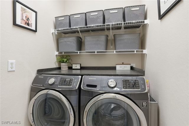 14282 Manchester DR, Naples, FL 34114