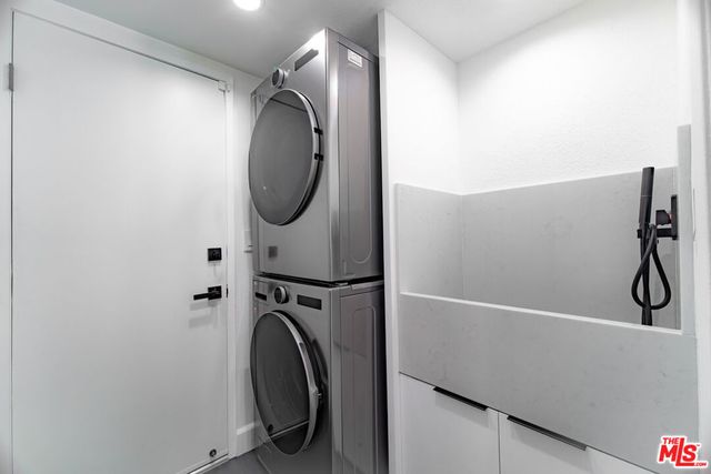 23604 Real Court, Valencia, CA 91355