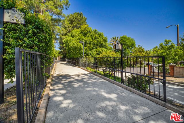23604 Real Court, Valencia, CA 91355