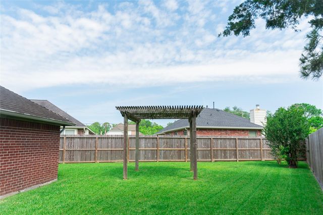 822 Oak Lodge Court, League City, TX 77573