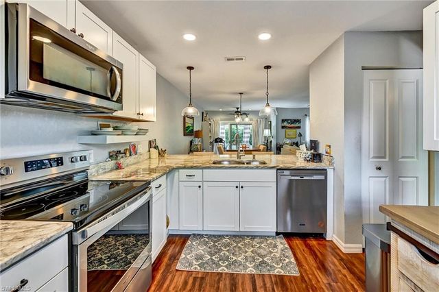 4259 Island CIR 3, Fort Myers, FL 33919