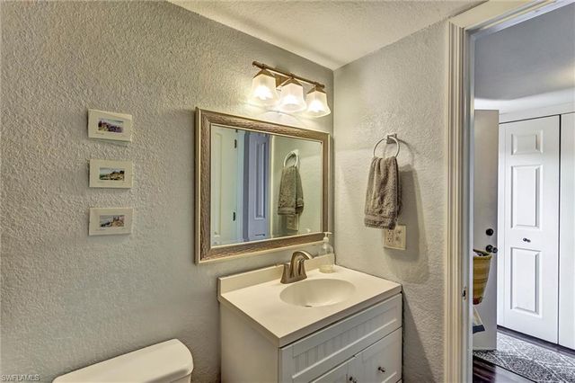 4259 Island CIR 3, Fort Myers, FL 33919
