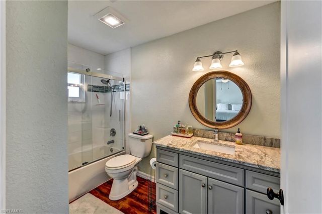 4259 Island CIR 3, Fort Myers, FL 33919