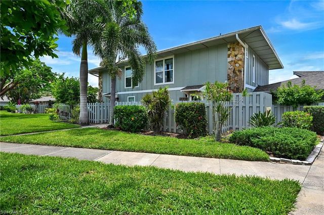 4259 Island CIR 3, Fort Myers, FL 33919