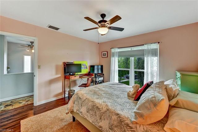 4259 Island CIR 3, Fort Myers, FL 33919