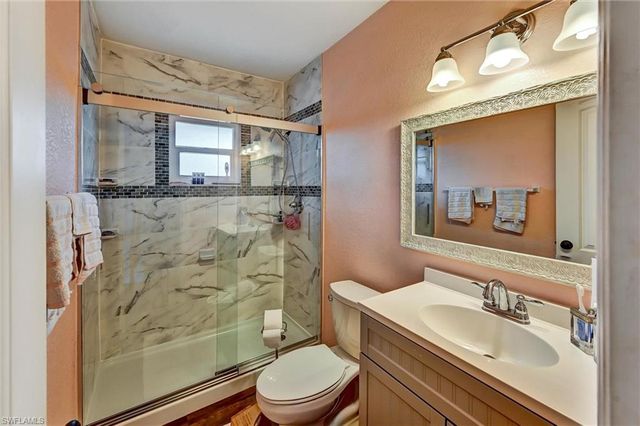 4259 Island CIR 3, Fort Myers, FL 33919