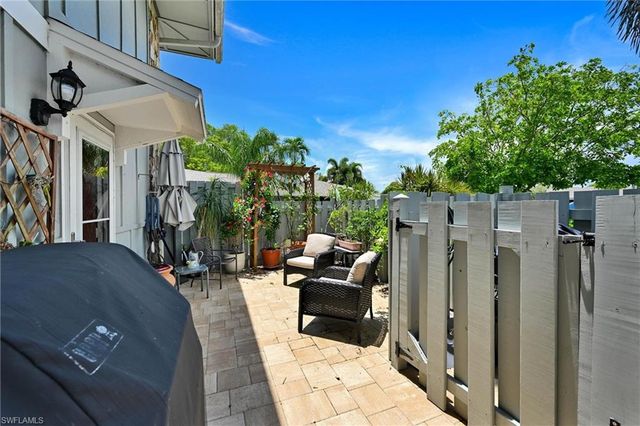 4259 Island CIR 3, Fort Myers, FL 33919
