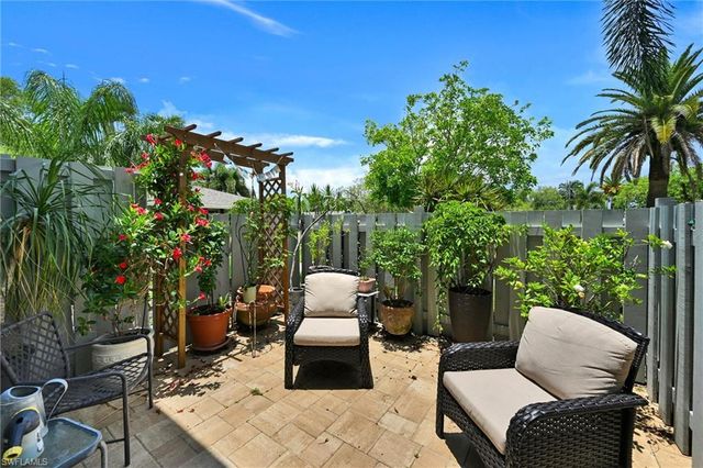 4259 Island CIR 3, Fort Myers, FL 33919