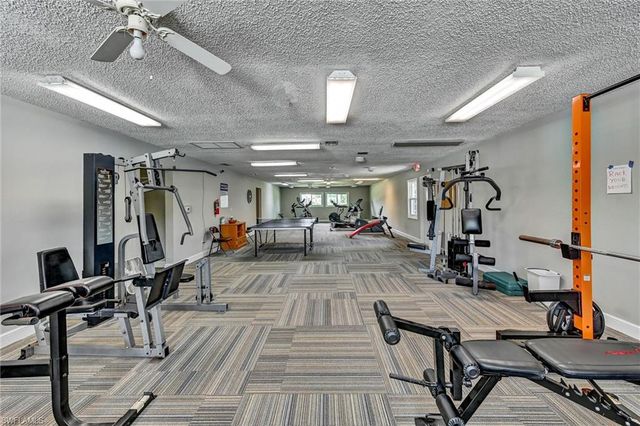 4259 Island CIR 3, Fort Myers, FL 33919