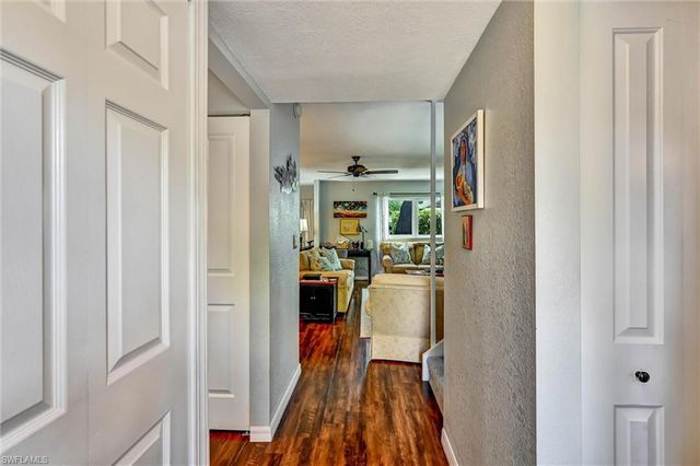4259 Island CIR 3, Fort Myers, FL 33919
