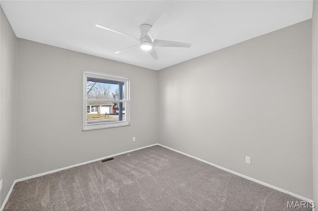 28 Saint Lawrence Drive, St Peters, MO 63376