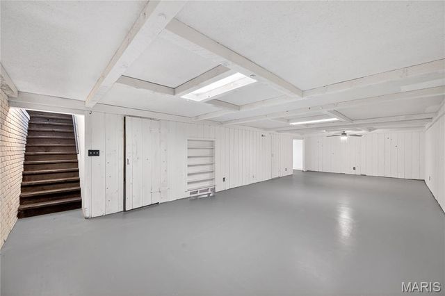 28 Saint Lawrence Drive, St Peters, MO 63376