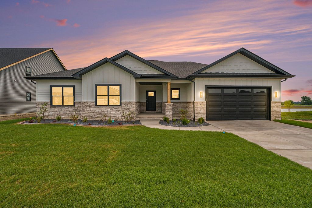 13427 Lakeside Boulevard, Cedar Lake, IN 46303