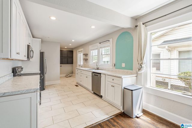 2702 17TH AVENUE N, Birmingham, AL 35234
