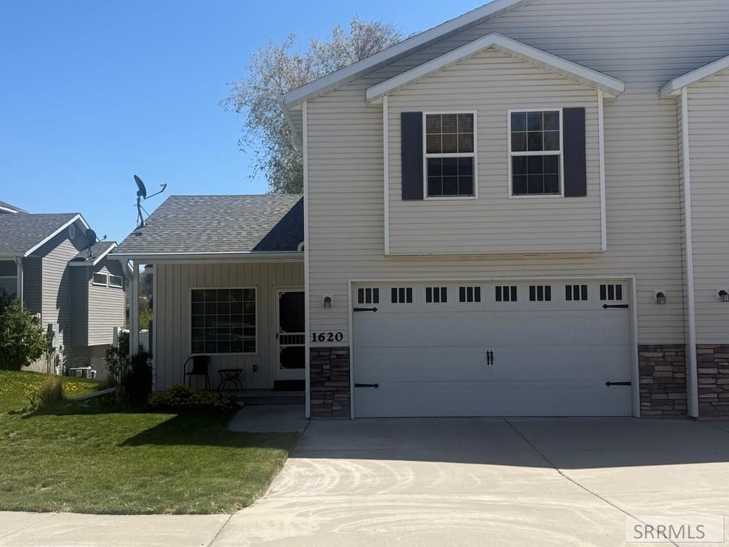 Image 2 of property listing at 1620 Sun Hill Loop, Pocatello, ID 83201