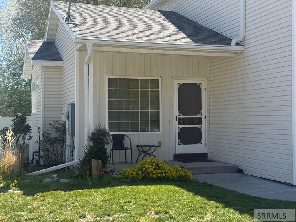 Image 3 of property listing at 1620 Sun Hill Loop, Pocatello, ID 83201