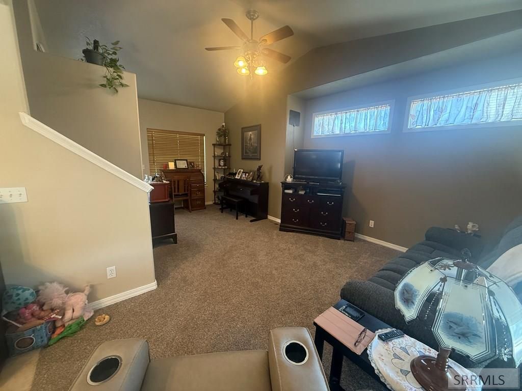 Image 8 of property listing at 1620 Sun Hill Loop, Pocatello, ID 83201