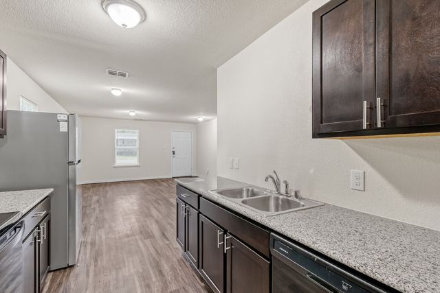 1618 Gale Drive, Pelican Bay, TX 76020
