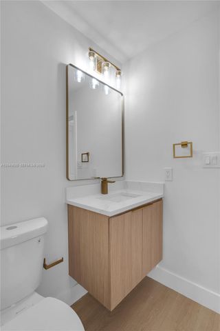337 W 28th St, Miami Beach, FL 33140