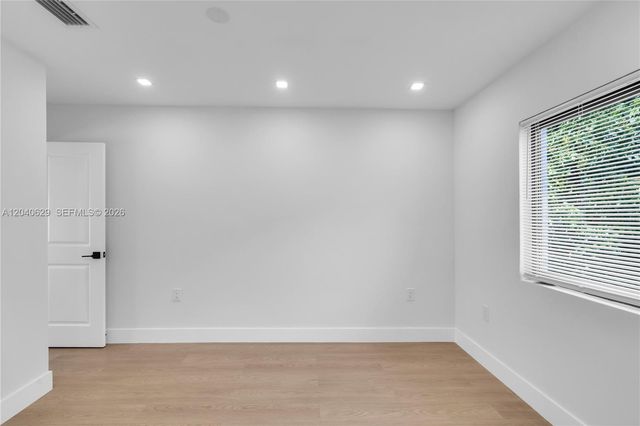 337 W 28th St, Miami Beach, FL 33140