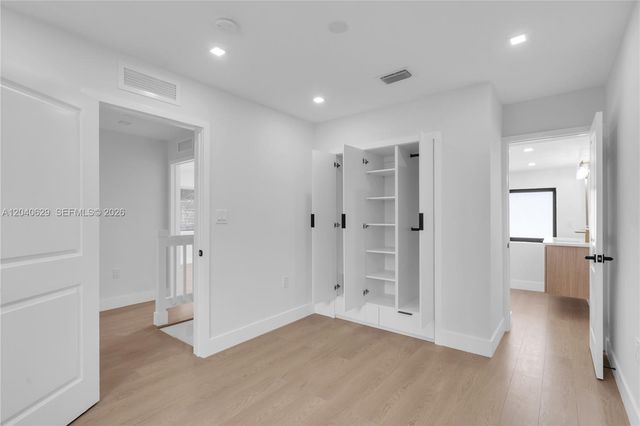 337 W 28th St, Miami Beach, FL 33140