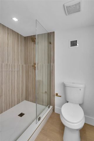 337 W 28th St, Miami Beach, FL 33140