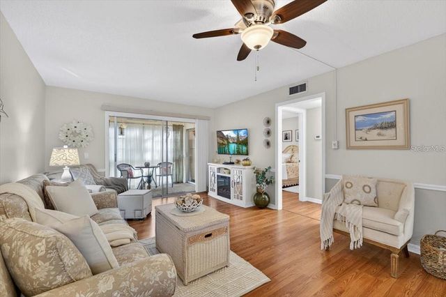 1250 S PINELLAS AVENUE 306, Tarpon Springs, FL 34689