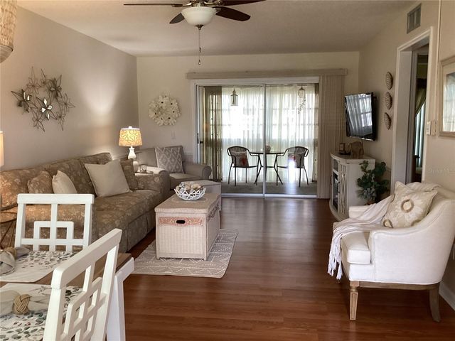 1250 S PINELLAS AVENUE 306, Tarpon Springs, FL 34689