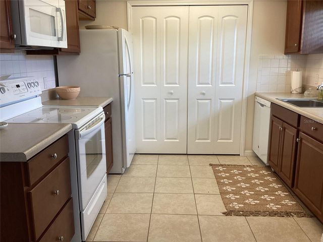 1250 S PINELLAS AVENUE 306, Tarpon Springs, FL 34689