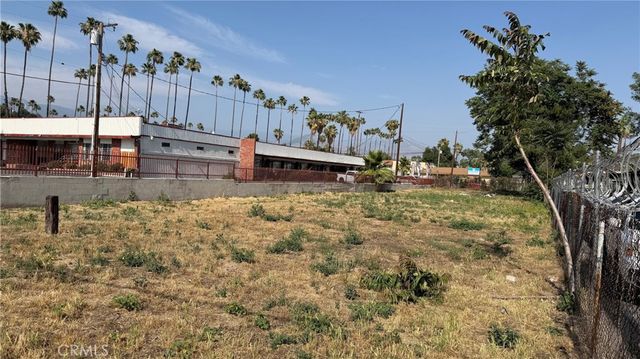 1566 N D, San Bernardino, CA 92405