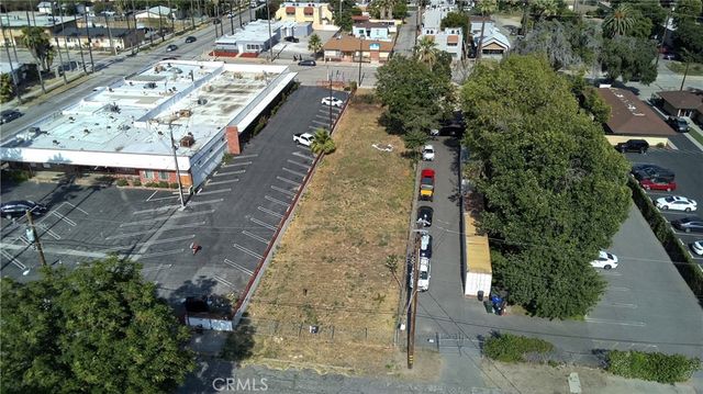 1566 N D, San Bernardino, CA 92405