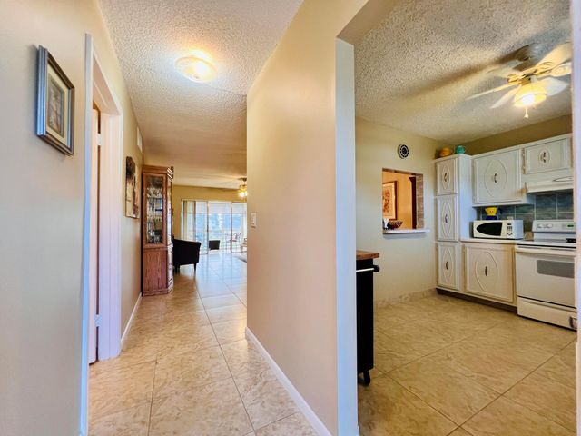 203 Oxford 500, West Palm Beach, FL 33417