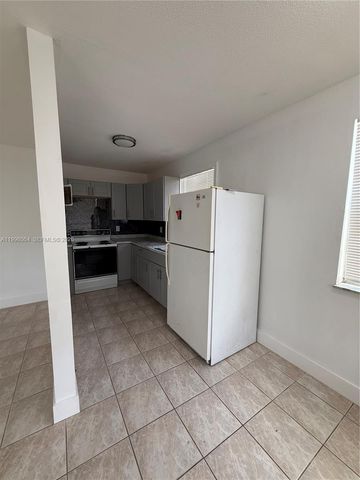 6071 SW 33rd St 1, Miramar, FL 33023
