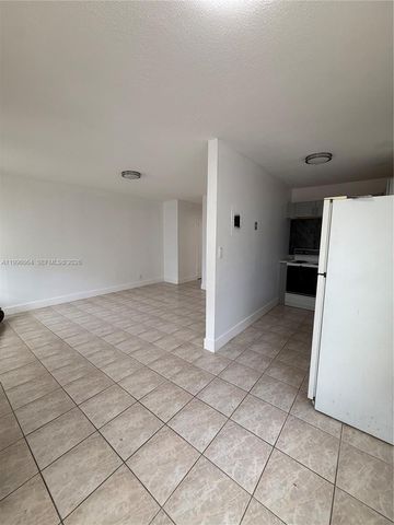 6071 SW 33rd St 1, Miramar, FL 33023