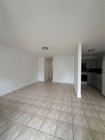 6071 SW 33rd St 1, Miramar, FL 33023