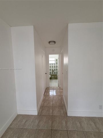 6071 SW 33rd St 1, Miramar, FL 33023