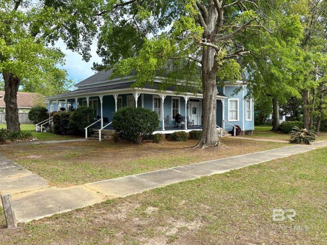 300 Mcmillan Avenue, Bay Minette, AL 36507