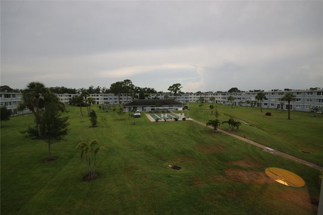 4880 LOCUST STREET NE 338, St Petersburg, FL 33703